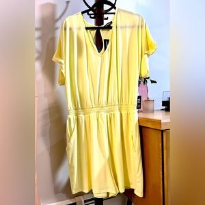 NWT EXPRESS Women's Romper PALE YELLOW Size L